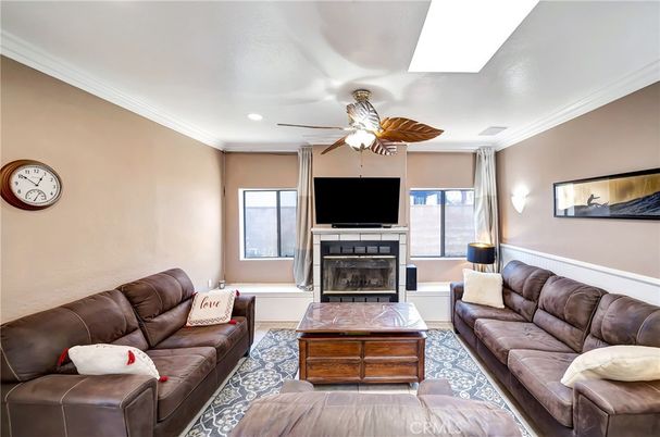 Fireplace, Interior, Living room, Recessed Lighting