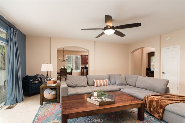 Dining room, Interior, Living room, Pendant Lights
