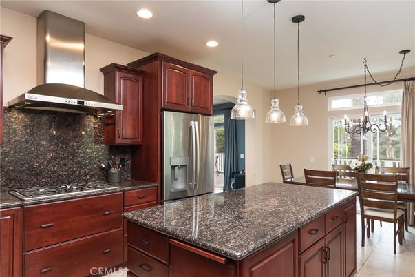 Dining room, Interior, Kitchen, Pendant Lights, Recessed Lighting, Stainless Steel Appliances