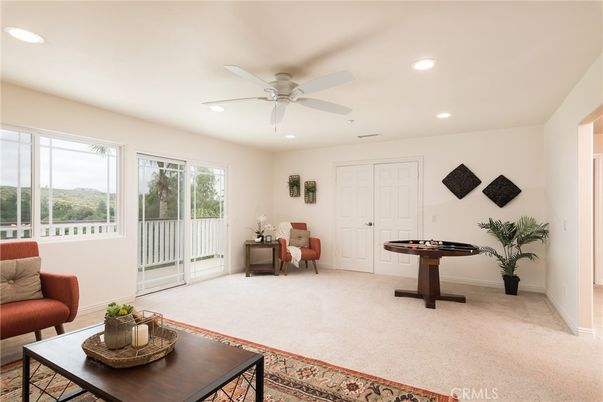 Game Room, Interior, Recessed Lighting