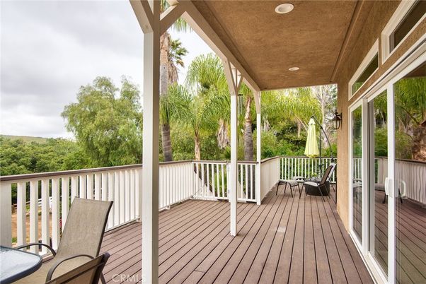 Exterior, Wood Texture Flooring