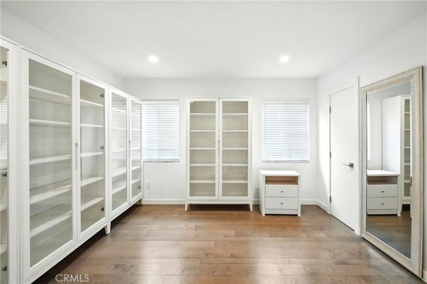 Interior, Recessed Lighting, Walk-in Closets, Wood Texture Flooring