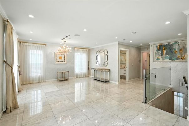 Chandelier, Interior, Recessed Lighting