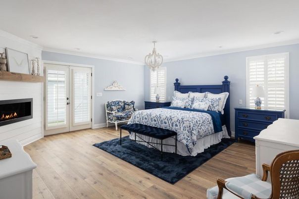 Bedroom, Fireplace, Interior, Pendant Lights, Recessed Lighting, Wood Texture Flooring