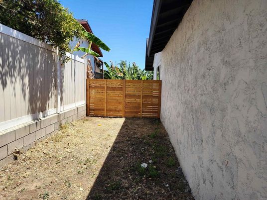 Backyard, Exterior