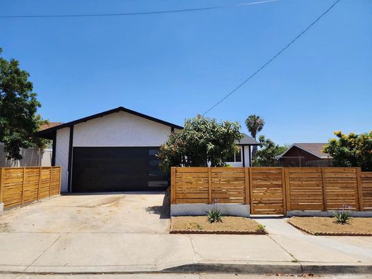 Detached Garage, Exterior