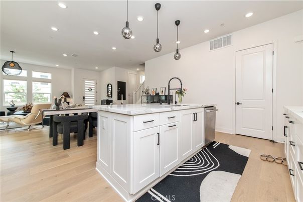 Interior, Kitchen, Living room, Pendant Lights, Recessed Lighting, Wood Texture Flooring