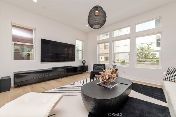Interior, Living room, Pendant Lights, Recessed Lighting, Wood Texture Flooring