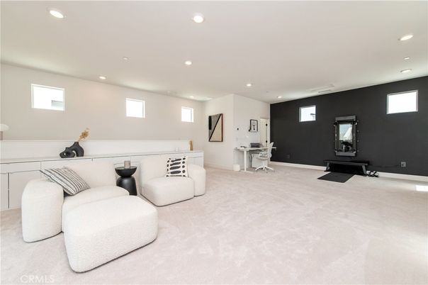 Fitness Equipment, Interior, Recessed Lighting
