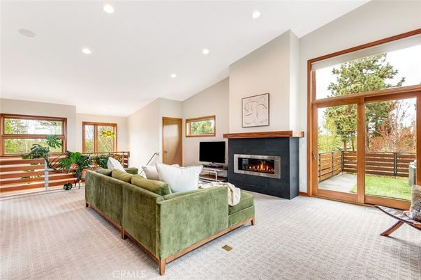 Fireplace, Interior, Living room, Recessed Lighting