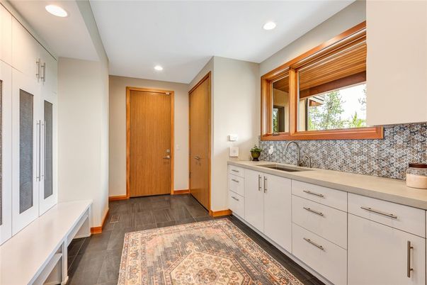 Interior, Recessed Lighting, Wood Texture Flooring