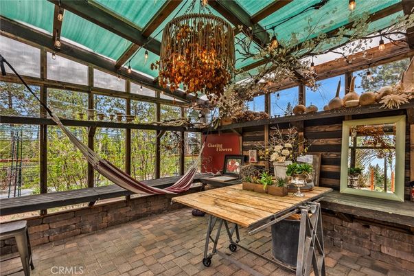 Chandelier, Interior, Sun Room