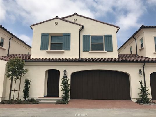 Attached, Exterior, Facade, Spanish Mediterranean