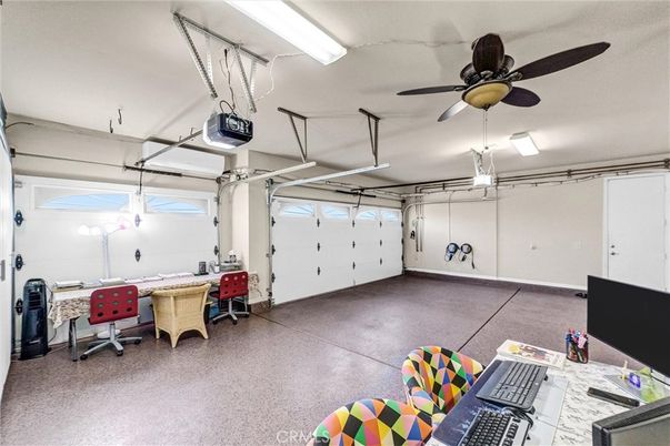 Garage, Interior
