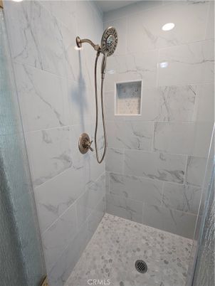 Bathroom, Interior, Marble Walls, Recessed Lighting