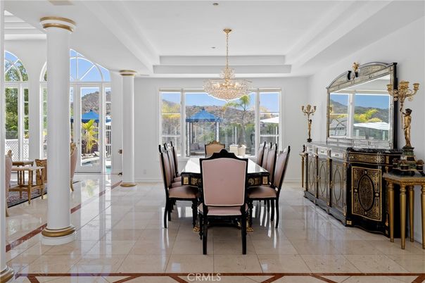 Chandelier, Dining room, Interior
