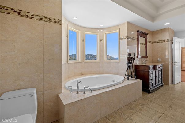 Bathroom, Interior, Recessed Lighting