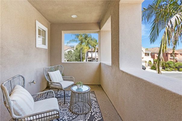 Exterior, Recessed Lighting
