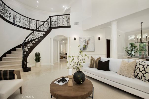 Dining room, Interior, Living room, Pendant Lights, Recessed Lighting