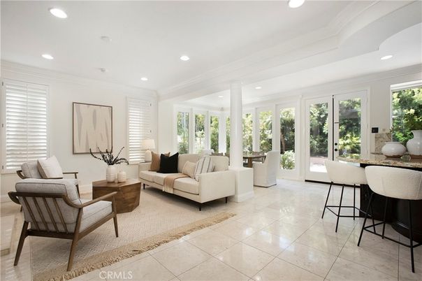 Dining room, Interior, Living room, Recessed Lighting