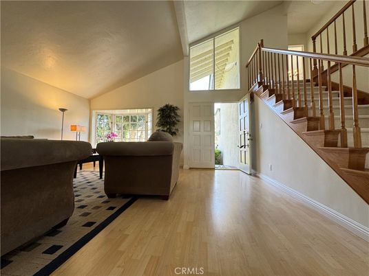 Interior, Pendant Lights, Wood Texture Flooring