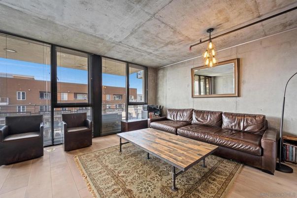 Interior, Living room, Pendant Lights