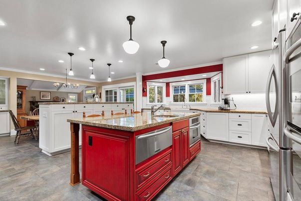 Dining room, Interior, Kitchen, Pendant Lights, Recessed Lighting, Stainless Steel Appliances