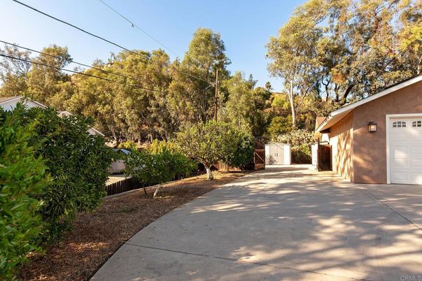 Backyard, Detached Garage, Exterior