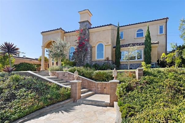 Backyard, Exterior, Facade, Mediterranean