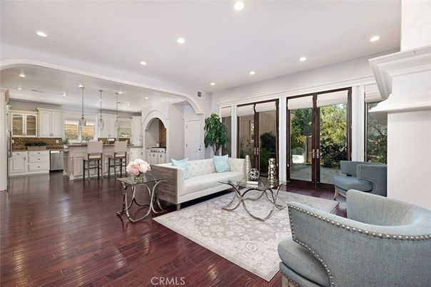 Interior, Kitchen, Living room, Pendant Lights, Recessed Lighting, Wood Texture Flooring