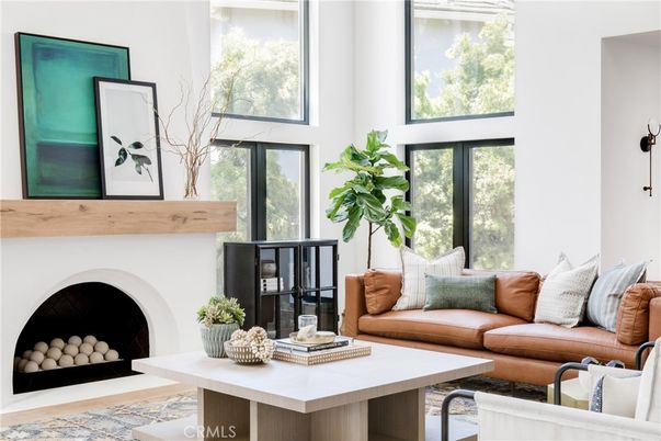 Fireplace, Interior, Living room