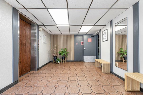Elevator, Interior