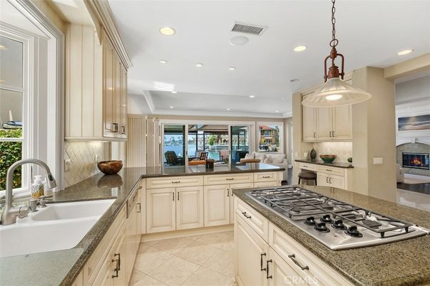 Interior, Kitchen, Pendant Lights, Recessed Lighting, Water