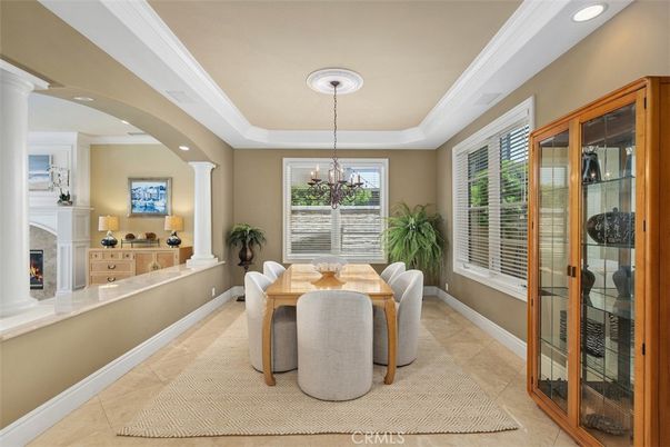 Dining room, Fireplace, Interior, Pendant Lights, Recessed Lighting