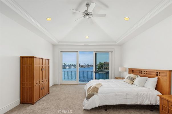 Bedroom, Interior, Recessed Lighting, Water