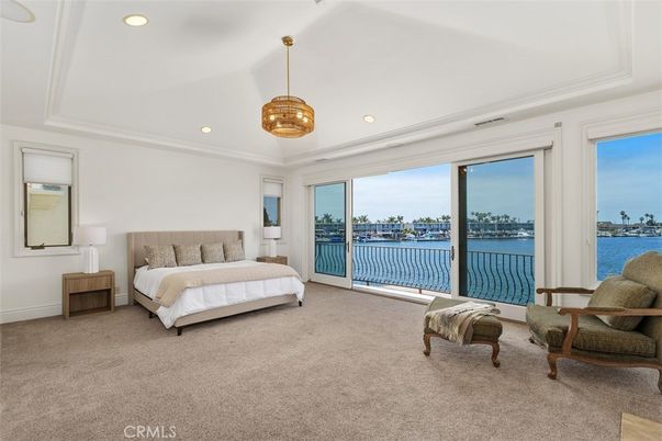 Bedroom, Interior, Pendant Lights, Recessed Lighting, Water