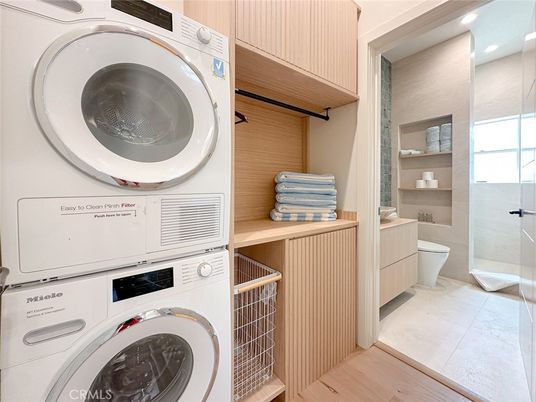 Interior, Recessed Lighting, Utility Closets, Washer