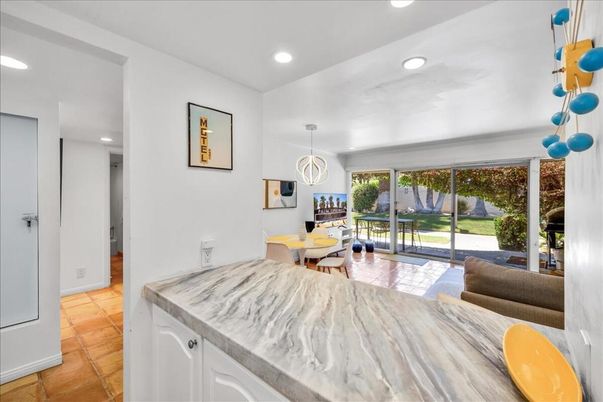 Dining room, Interior, Kitchen, Pendant Lights, Recessed Lighting