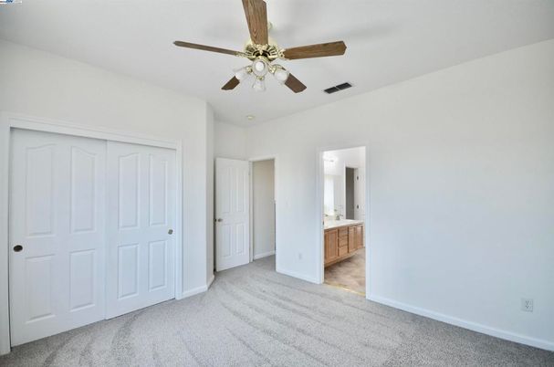 Bathroom, Empty room, Interior