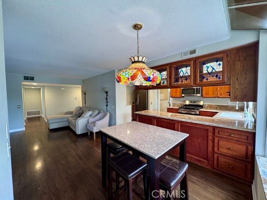 Interior, Kitchen, Living room, Pendant Lights, Wood Texture Flooring