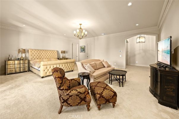 Bedroom, Chandelier, Interior, Living room, Recessed Lighting