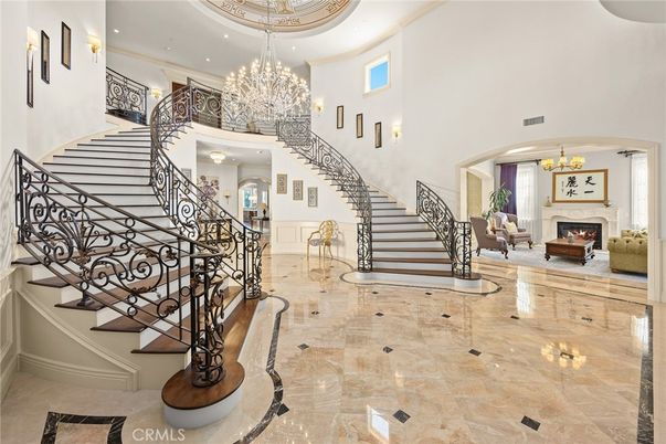 Chandelier, Fireplace, Interior, Recessed Lighting