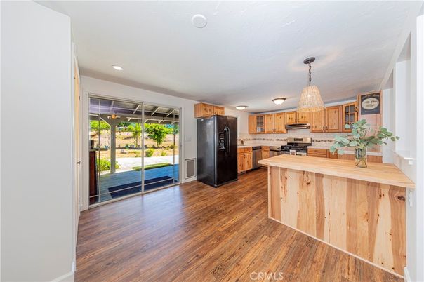 Interior, Kitchen, Recessed Lighting, Wood Texture Flooring
