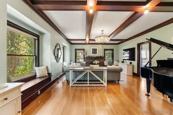 Chandelier, Interior, Living room, Piano, Wooden Beams, Wood Texture Flooring