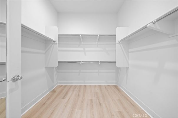 Interior, Walk-in Closets, Wood Texture Flooring