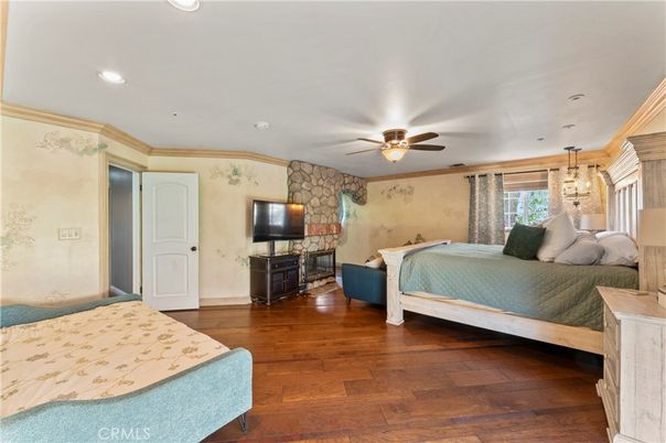 Bedroom, Chandelier, Interior, Recessed Lighting, Wood Texture Flooring