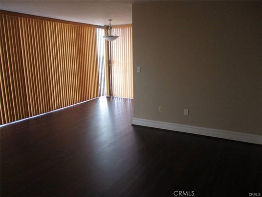 Empty room, Interior, Pendant Lights, Wood Texture Flooring