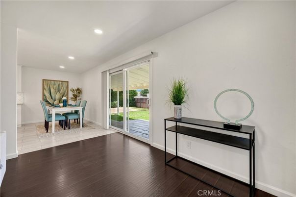 Dining room, Interior, Recessed Lighting, Wood Texture Flooring