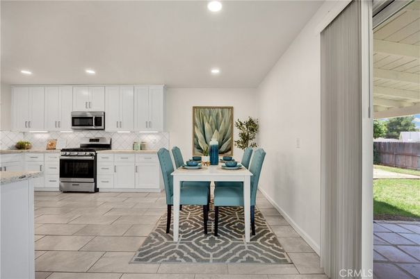 Dining room, Interior, Kitchen, Recessed Lighting, Stainless Steel Appliances