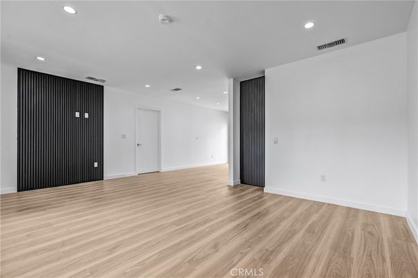 Empty room, Interior, Recessed Lighting, Wood Texture Flooring